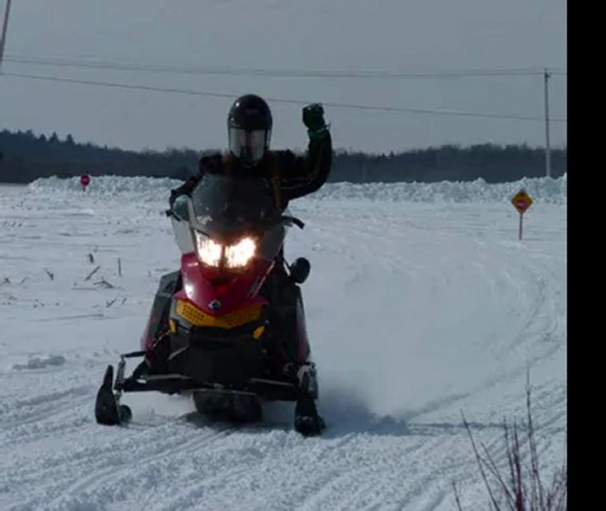 Motoneige au Canada