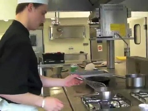 Dans les cuisines du lycée hôtelier de Bazeilles