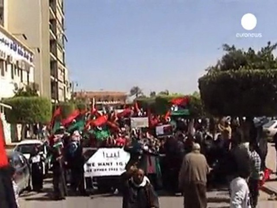 Progression controversée des troupes de Kadhafi