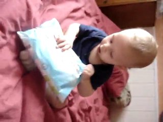 assis, droit comme un i