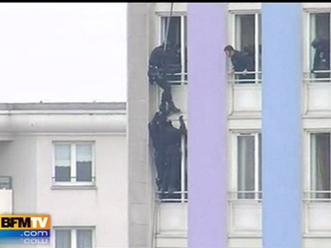 Les images de l’arrestation du forcené de Rosny-sous-Bois