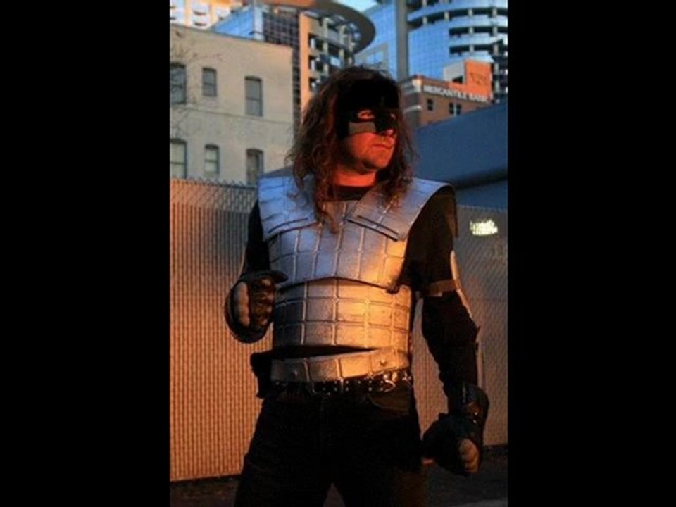 Real-Life Superheroes (Superhéroes De La Vida Real)