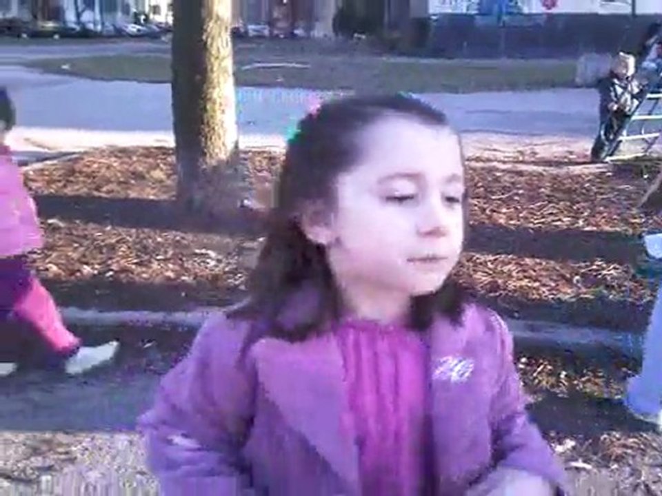 Elizabeth -4 years old - Rokliata na mama
