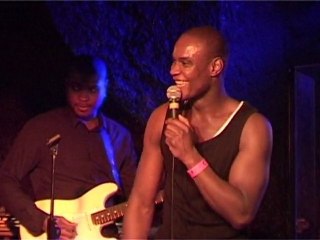 ITW (tournage+Montage) repete studio et showcase au Gibus - mars 2011