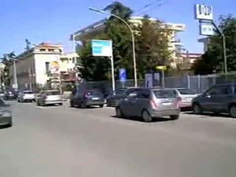 Aversa - Segnali stradali o consigli ?