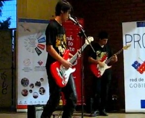 02.- Danzando con Extraños - Peligro Nocturno (Live)