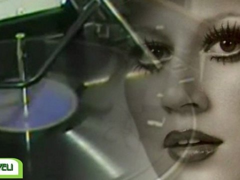 Muazzee Abacı /Göz Görmezse Belki Gönül Katlanır - ( Musıki Dergahı)