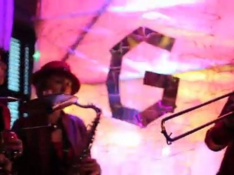 Dra Houss - Addis Abba - Fanfare Théâtrale Lyon