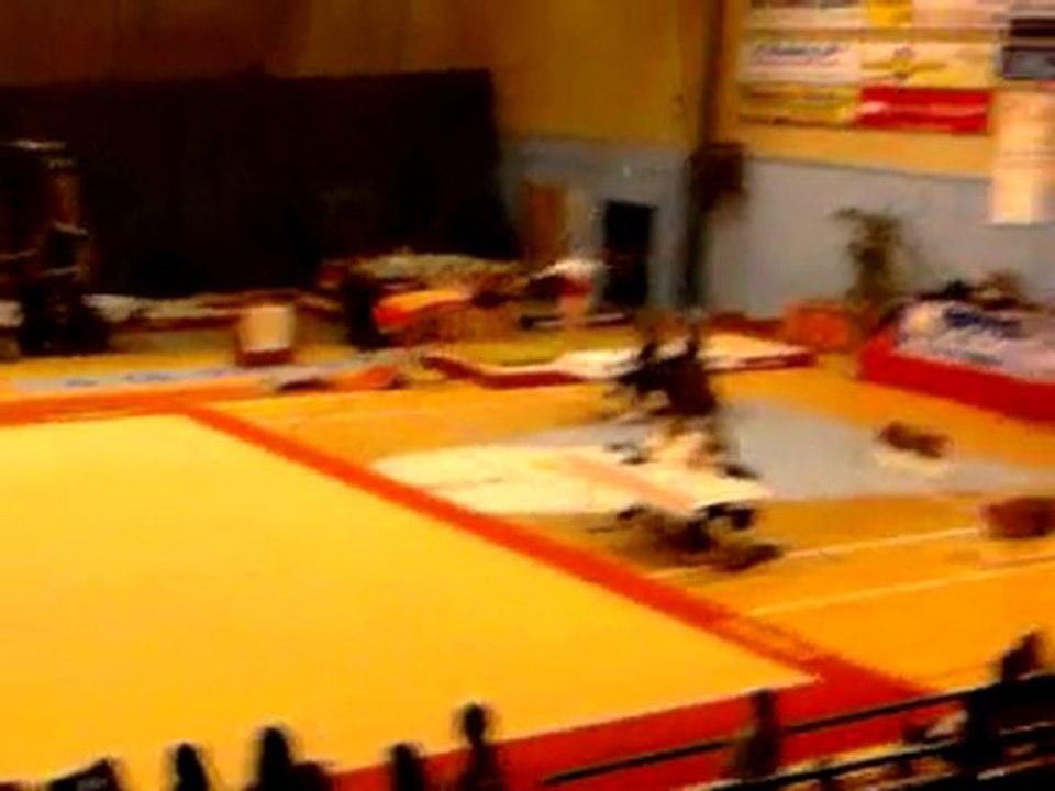 Mouvement de gym saut