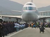 Hong Kong Hauls Aircraft into Guinness World Record Books