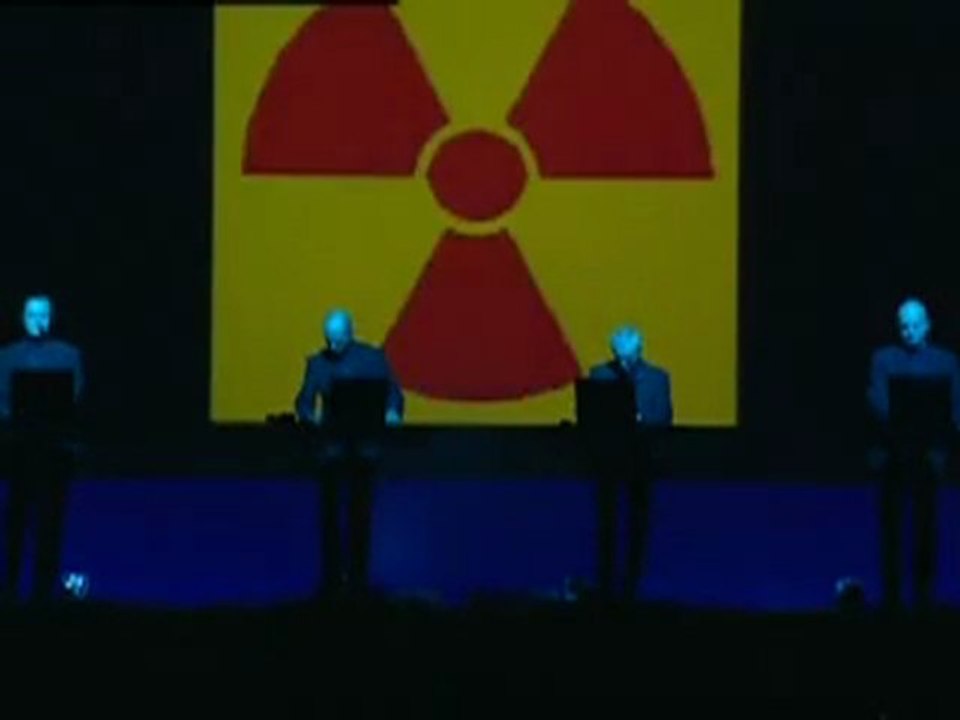 Kraftwerk, Radioactivity - live