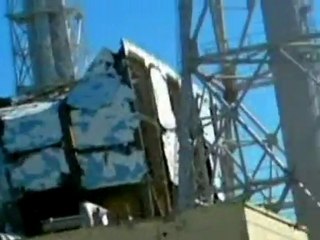 Troops cool plant but radiation poses food threat