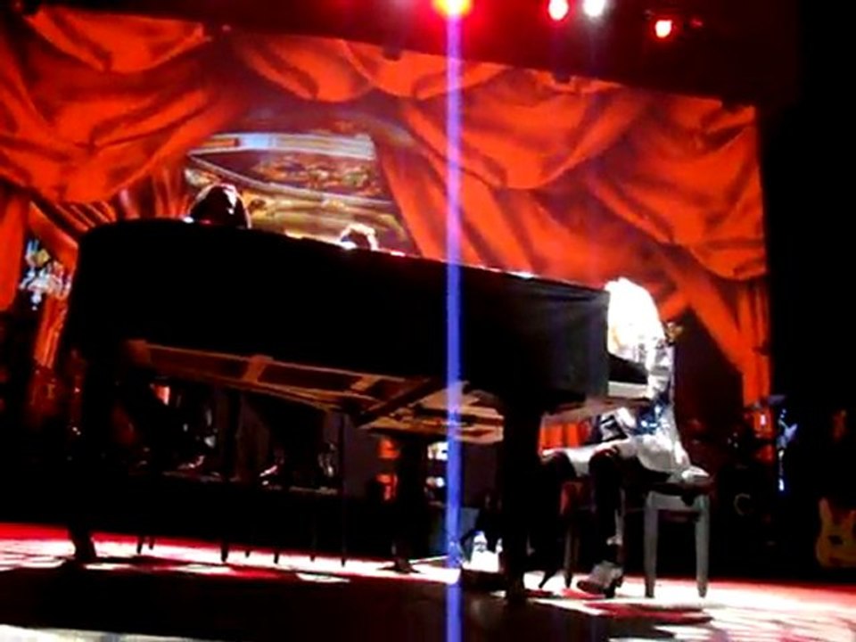 VERONIQUE SANSON 2011 ROUEN AMOUREUSE LIVE (avec les choristes)