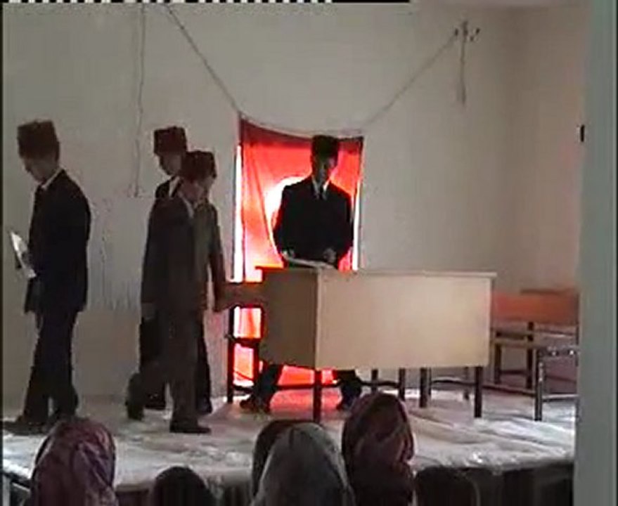 Aşağı Sarıca Köyü'nde Öğrencilerden İstiklal Marşı Programı