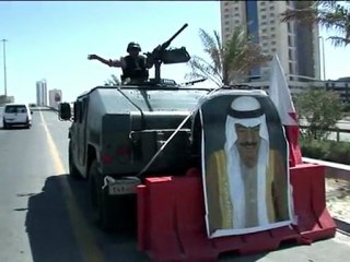 Bahreïn: la place de la Perle rasée, l'armée sillonne les rues