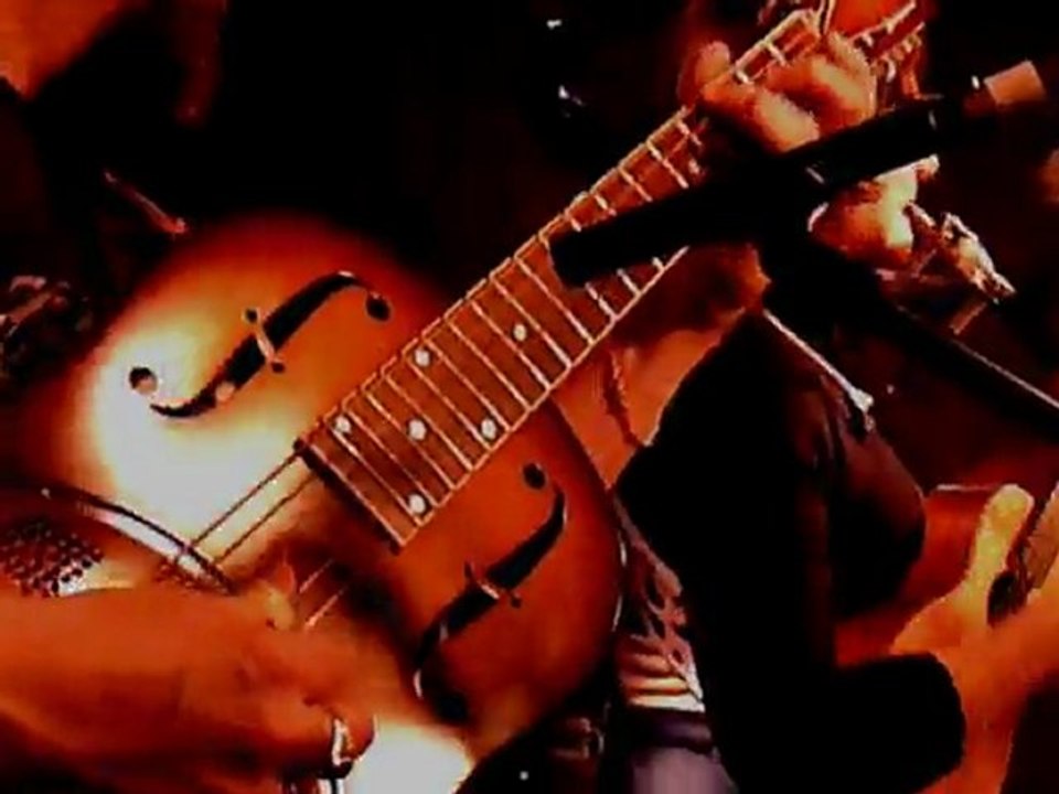 Veronica Sbergia & the Red Wine Serenaders dans le Blues Café Live