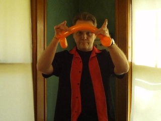 TomTheBalloonGuy Teaches How To Make a Chicken