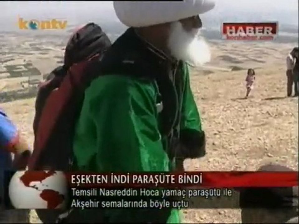 Anadolu Kulüpler Kupası'nda  Nasreddin Hoca'nın Yamaçpaşütü ile Uçuşu(Kon Tv)