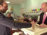 Elections cantonales : images du vote à Marseille