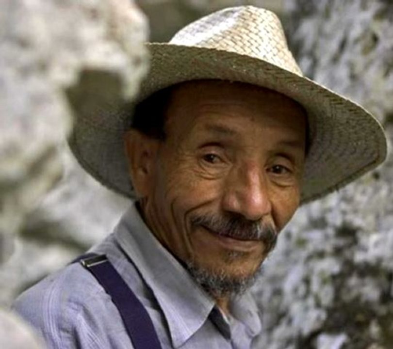 Conférence avec Pierre Rabhi à Kergrist-Moëlou Part5-5