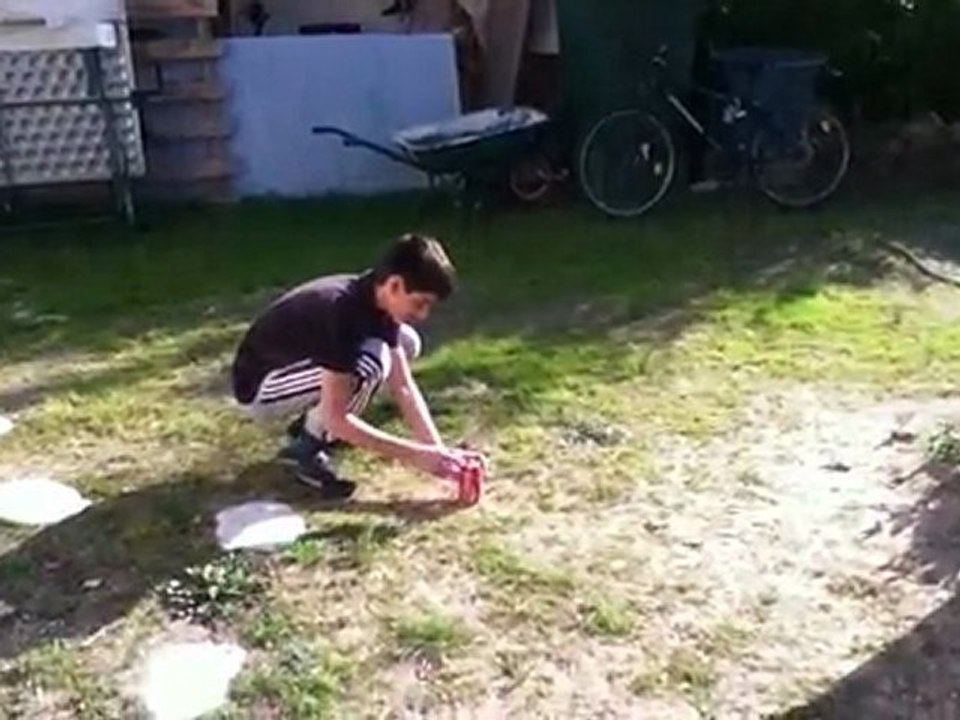 Explosion d'une cannet de coca