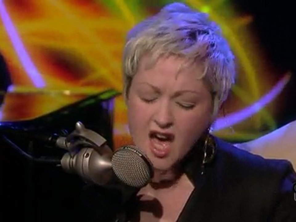 Cyndi.Lauper.-True.Colors.Live.at.The.View.