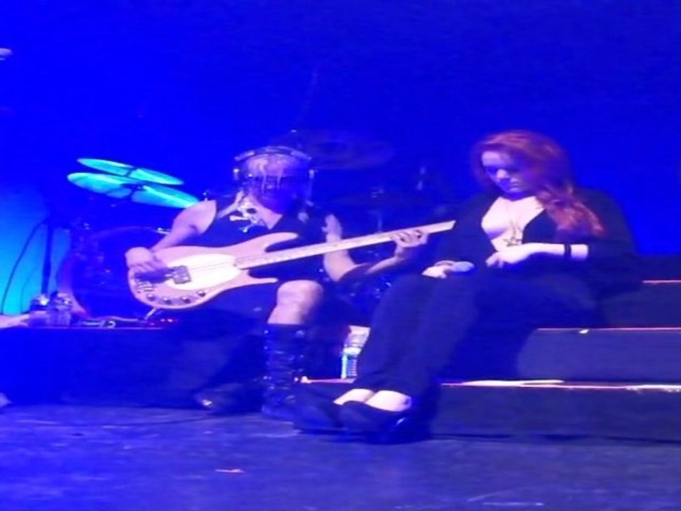 2011 KIM WILDE LIVE PARIS : Thought it was good bye