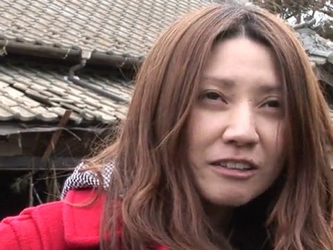 Arabic-Web-Hopes dim for tsunami victims' family