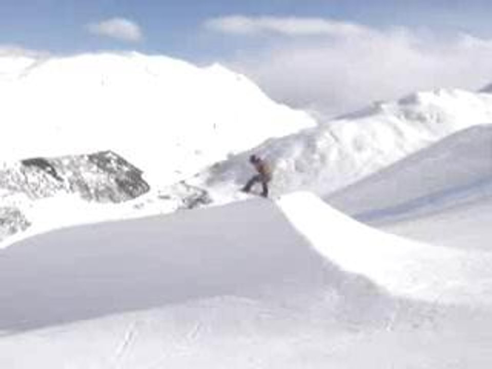 MOV02856