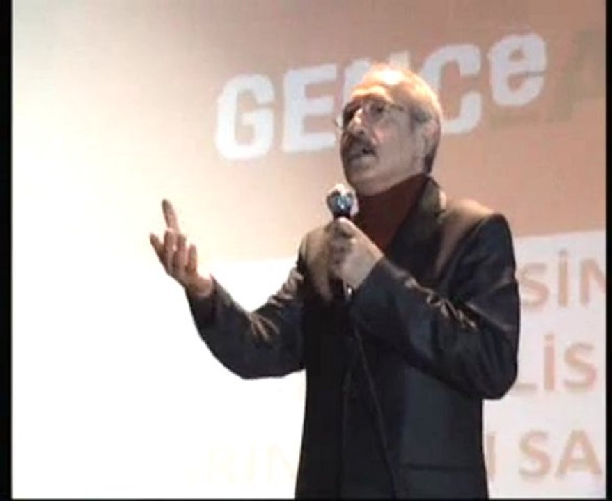 CHP LİDERİ, GENÇLERE SESLENDİ