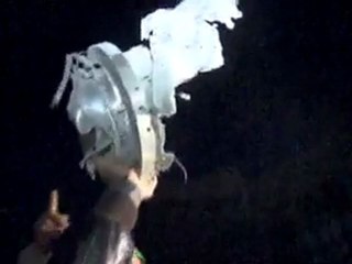 Οι πρώτες εικόνες από το βομβαρδισμό στην οικία Καντάφι