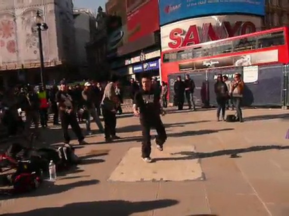 hip hop sur piccadilly circus part 2