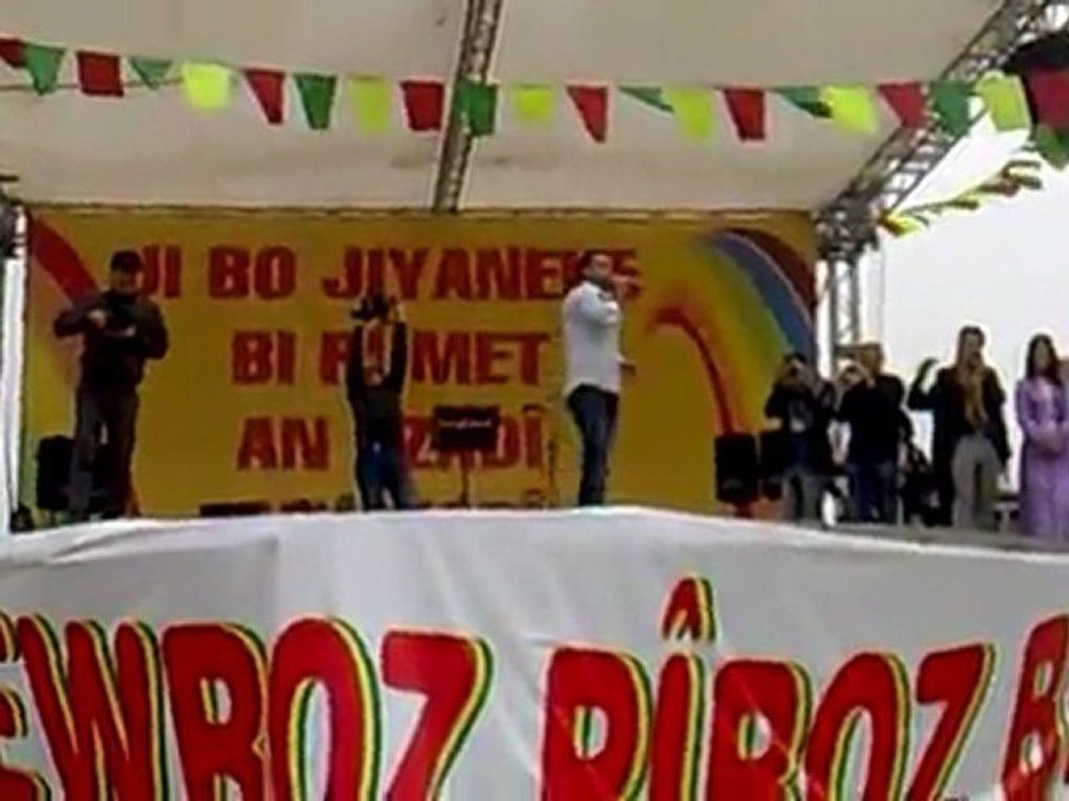 BATMAN -NEWROZ 2011 - özgürlük çiçeğimsin by batmana kurdi