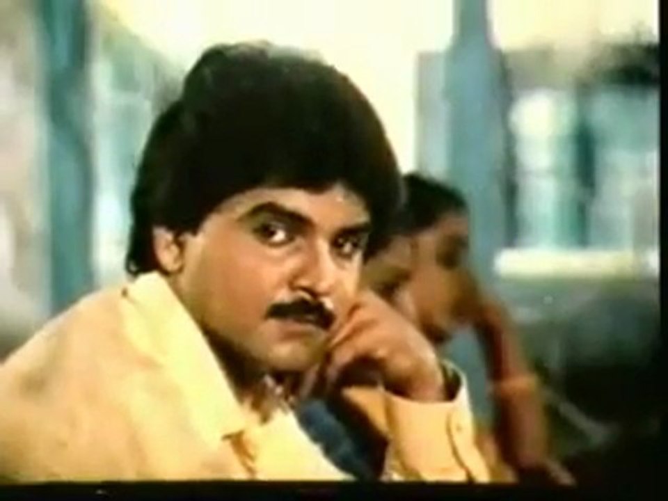 Naarinil Poo Thoduthu