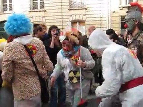 Anti-Nucleaire Manifestation, Clowns