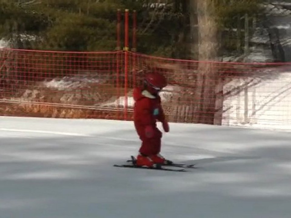 Elena au ski 2011 série 5