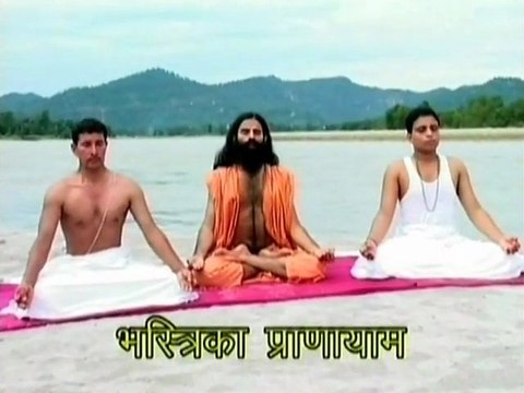 Baba Ramdev - Bhastrika Pranayama (Deep Breath) - Yoga Exercise