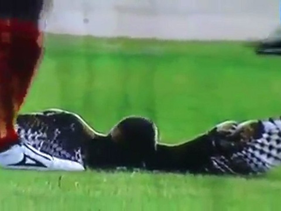Joueur de foot vs Chouette