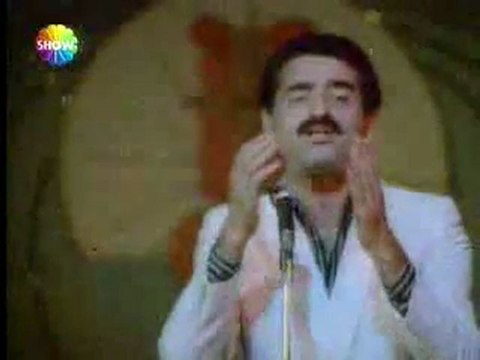 ibrahim tatlises Yalnizim Dostlarım