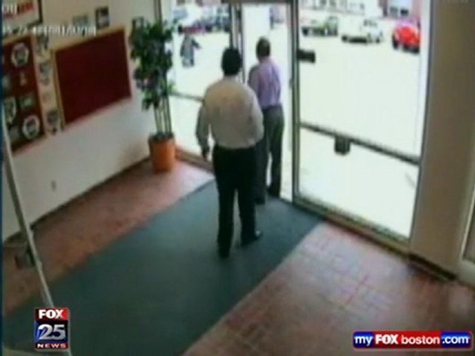 Hold Up : un braqueur malchanceux se fait surprendre [TV US]