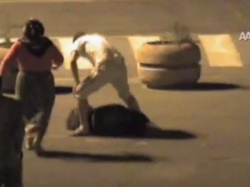 YOL ORTASINDA TEKME TOKAT DÖVDÜ