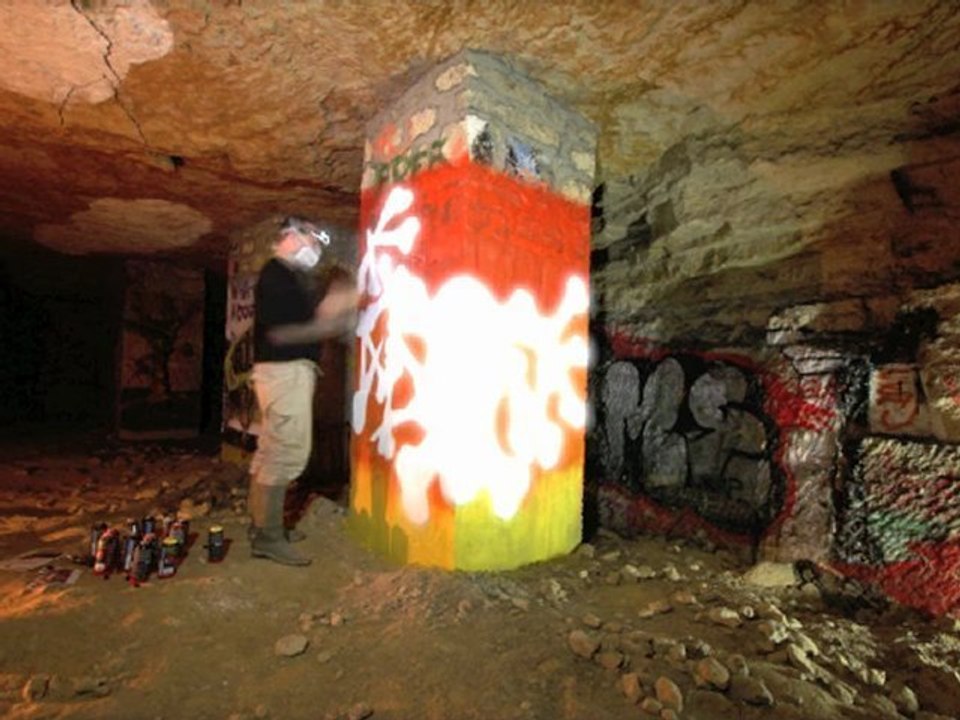 Ktadonf Timelapse sous terre