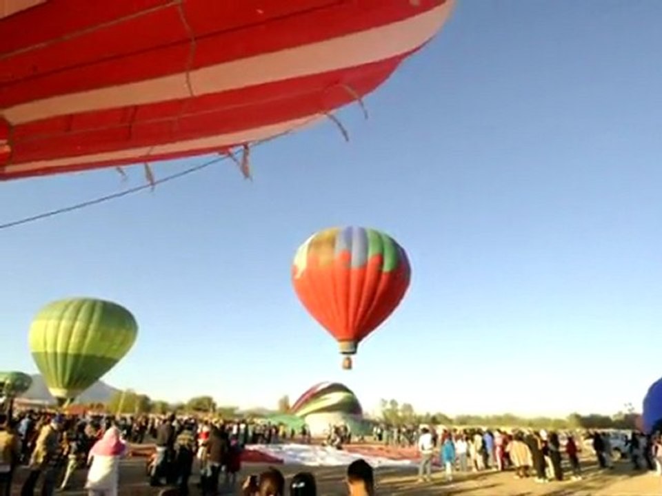 Un vol de montgolfières annonce le printemps au Mexique