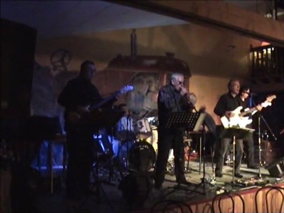 chats d'oz - all shook up
