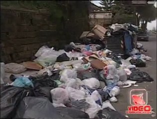 Chiaiano (NA) - Bloccati i camion per la discarica