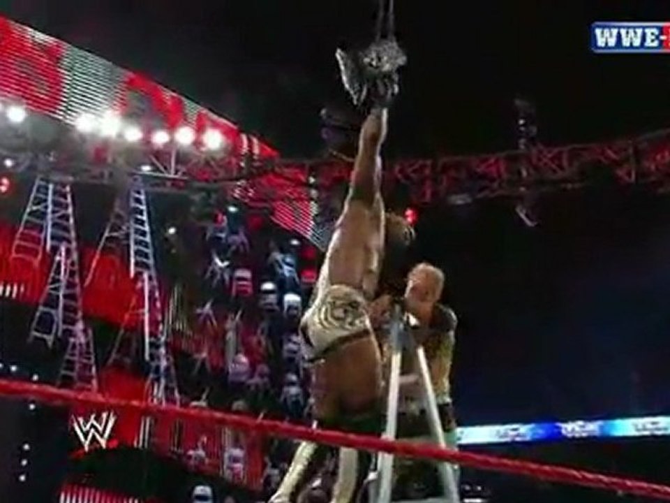 Wwe-Fr.Net - Ladder Match - 32ème Match [Christian Vs Shelton] P2