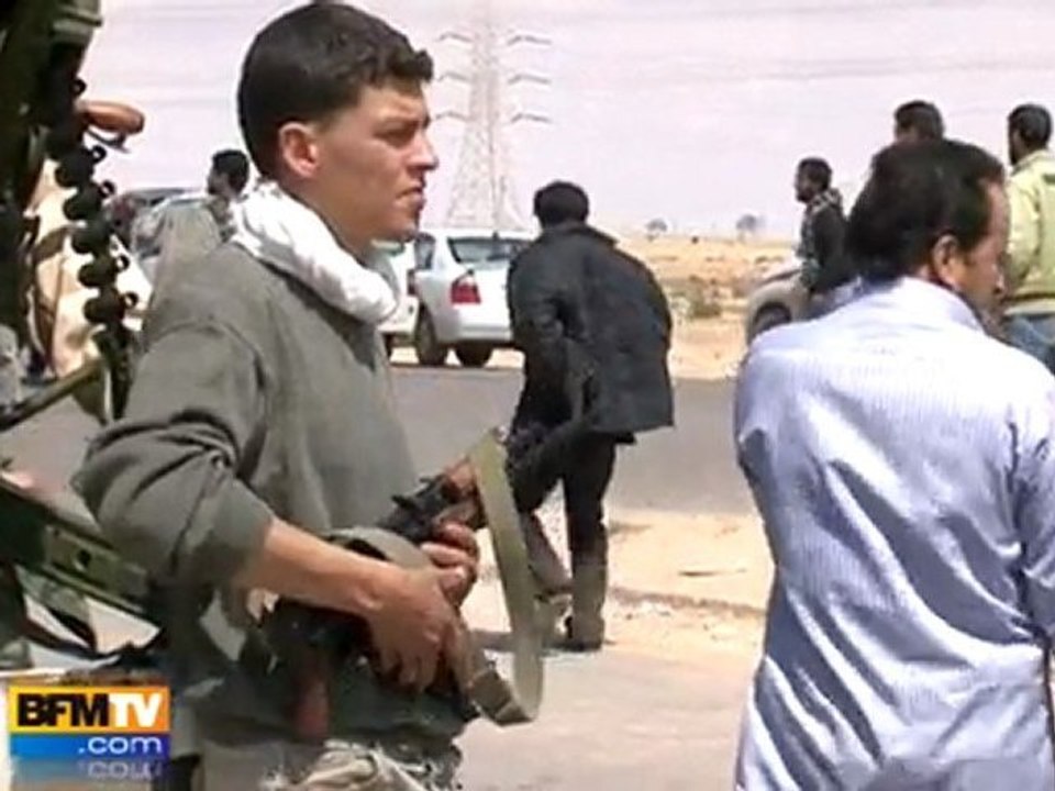 Libye : les forces de Kadhafi à Ajdabiya