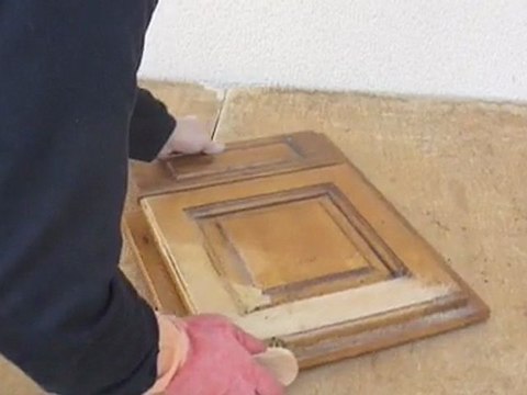 Décaper une lasure bois