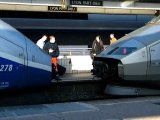 Un TGV Duplex s'attele à un TGV Réseau, en gare de Lyon Part-Dieu