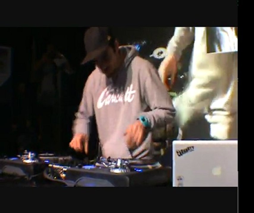Coupe de France DMC / Numark 2011 Dj Banal Vs Dj Skillz demi finale 1